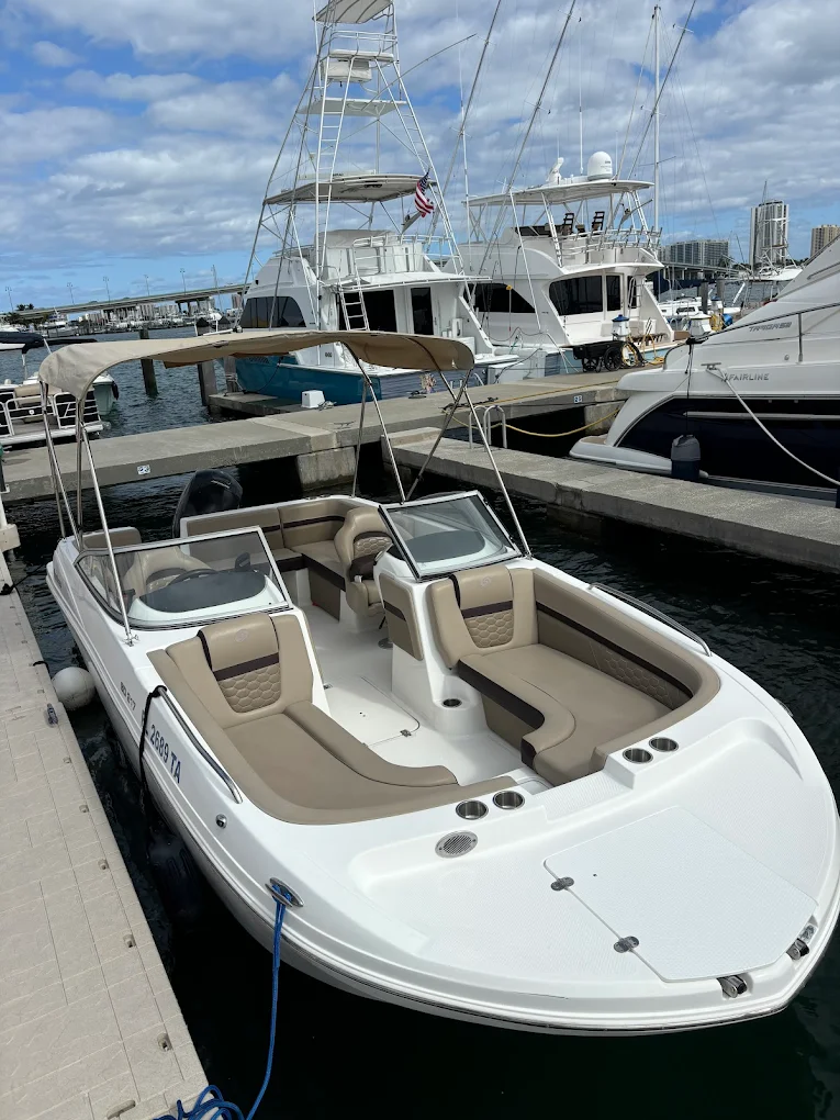 Daily Boat Rentals in Riviera Beach